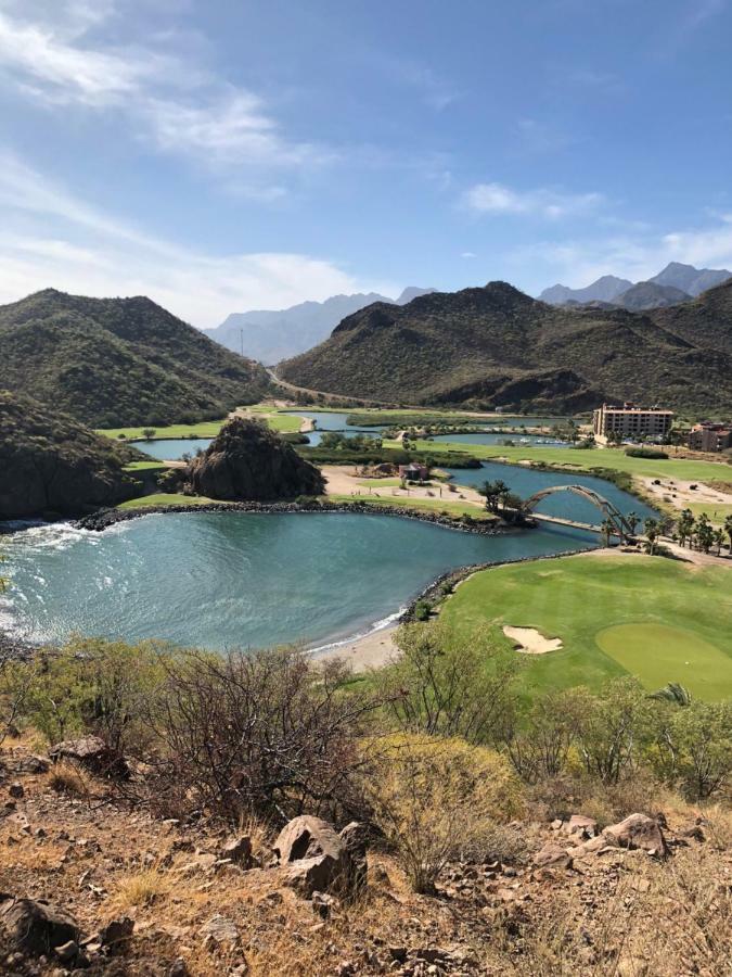 Marina Nopolo * Loreto (Baja California Sur)